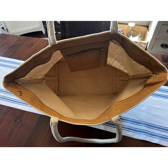 Disney Cruise Lines Castaway Club Tote 21"WX11"TallX7"Deep - Picture 4 of 6